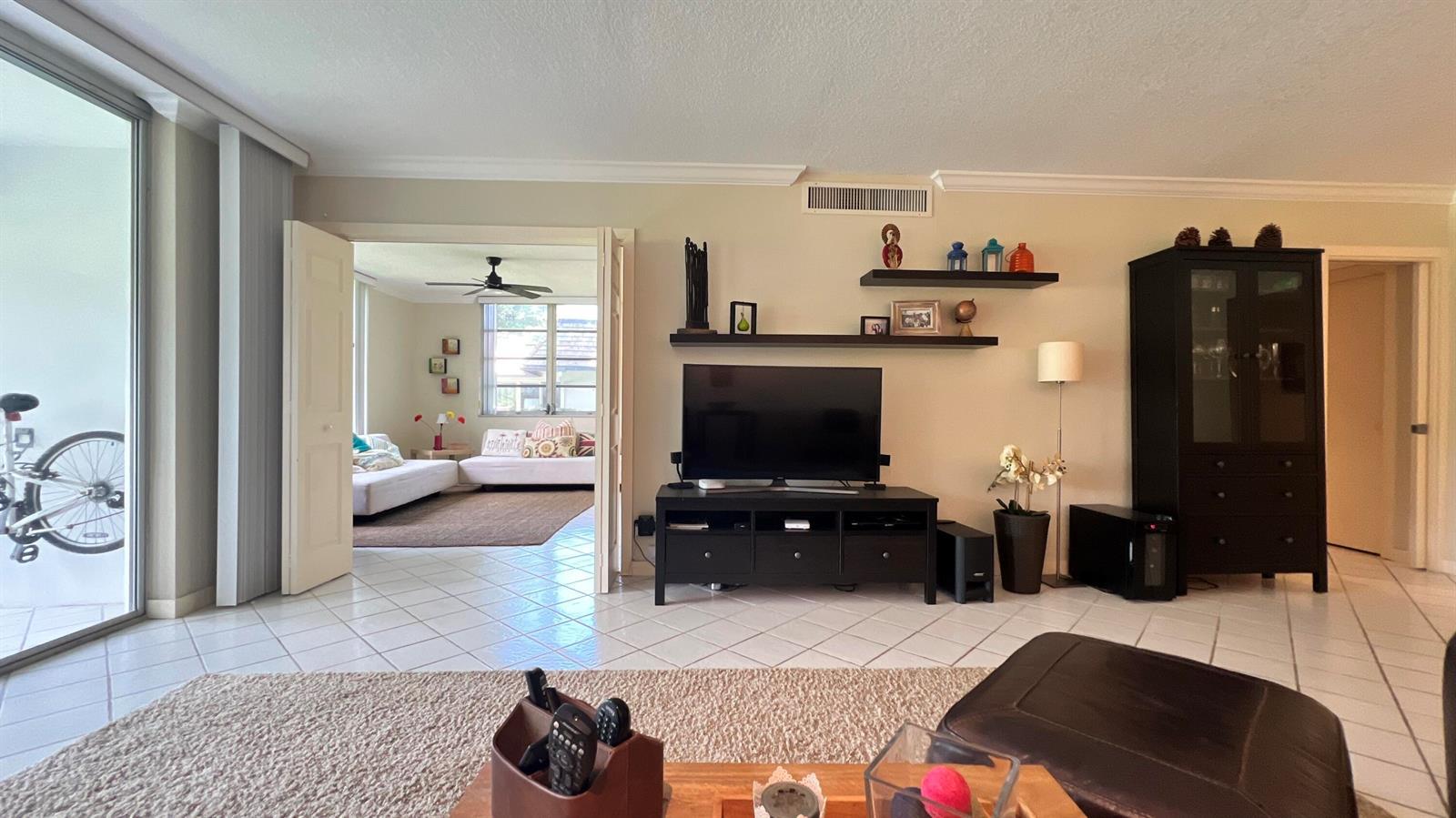 4017 N CYPRESS Drive # 101, Pompano Beach FL 33069 photo 5