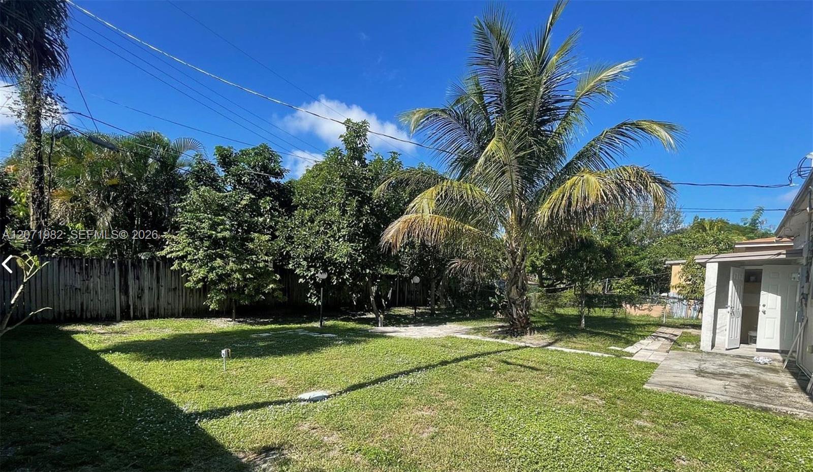 15760 NE 18th Ct, North Miami Beach FL 33162 photo 3