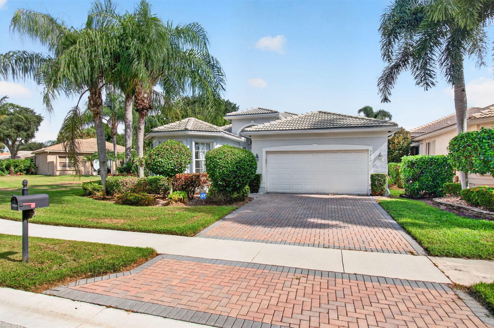 7315 Twin Falls Drive, Boynton Beach FL 33437 photo 2