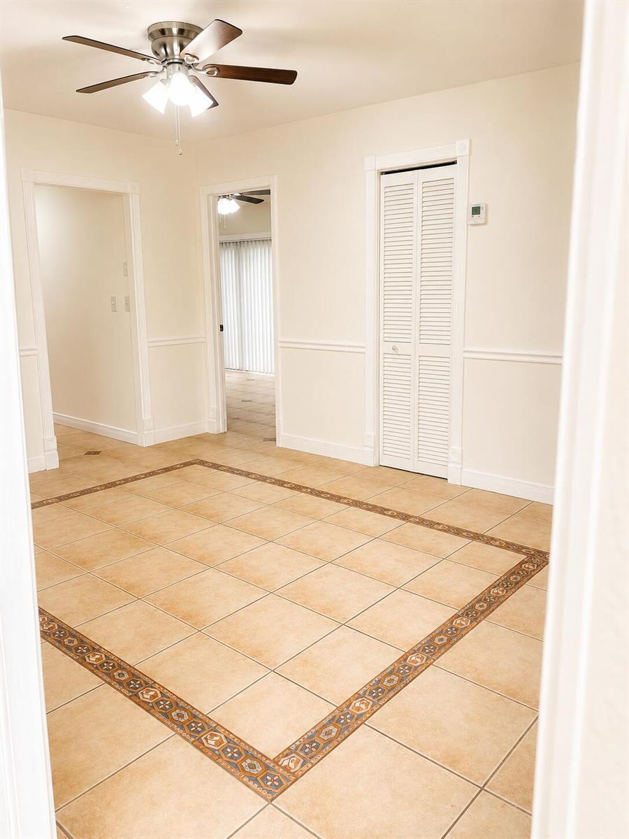 5318 Garden Hills Circle, West Palm Beach FL 33415 photo 3