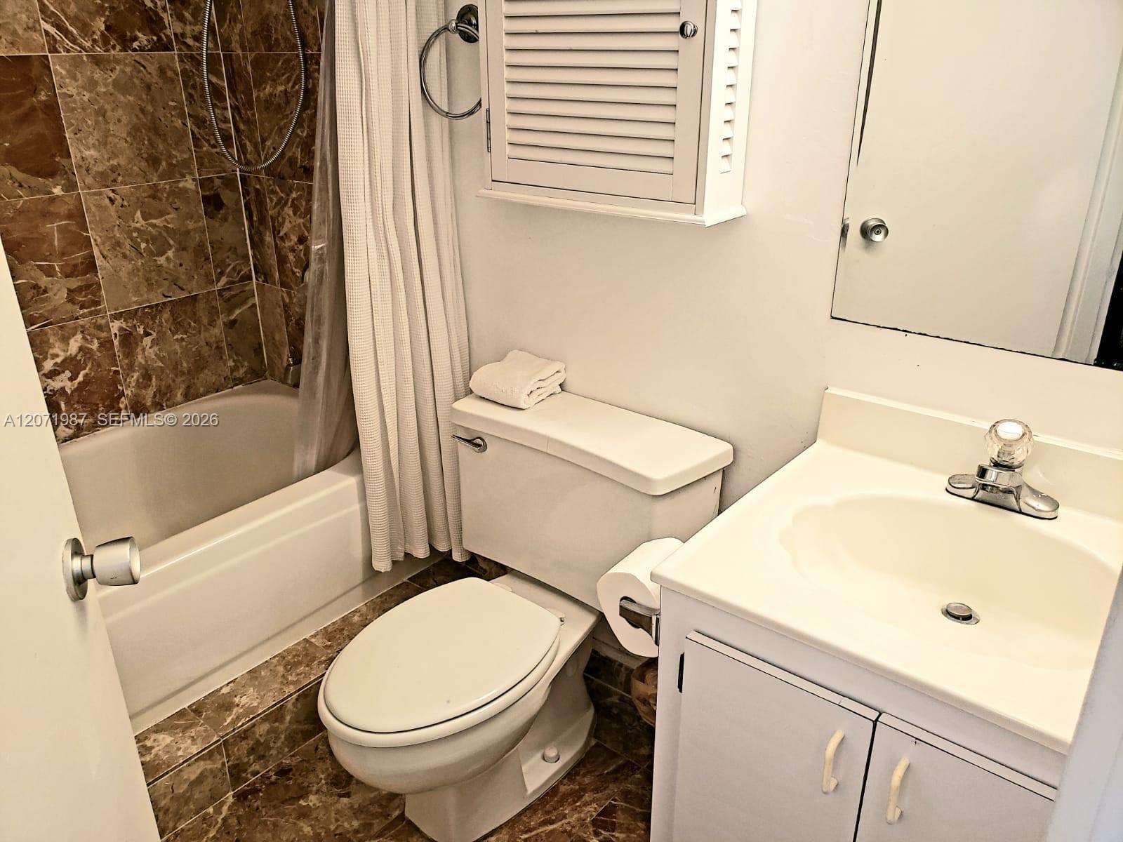 801 Brickell Bay Dr # 1767, Miami FL 33131 photo 5