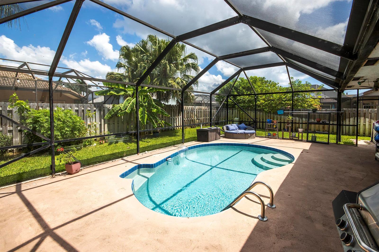 35 CEDAR Circle, Boynton Beach FL 33436 photo 4