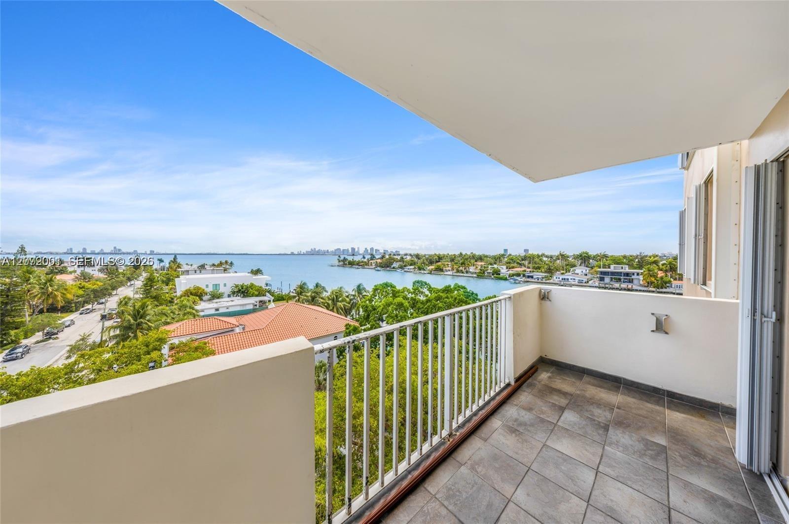 1455 N Treasure Dr # 7J, North Bay Village FL 33141 photo 3