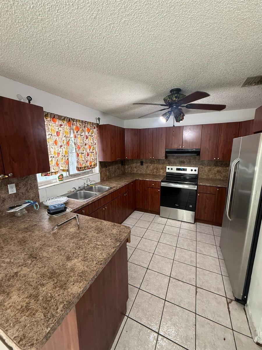 29714 SW 158TH Court, Homestead FL 33033 photo 2