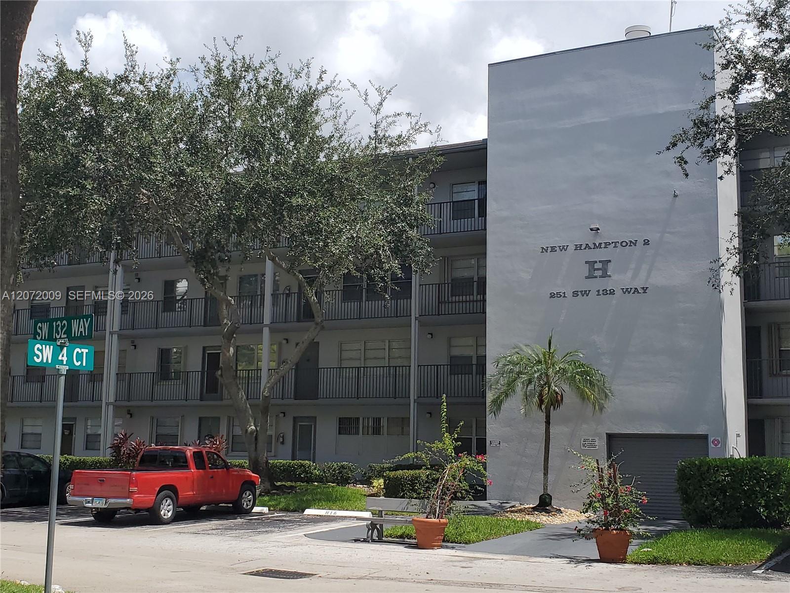 251 SW 132nd Way # 208H, Pembroke Pines FL 33027 photo 2