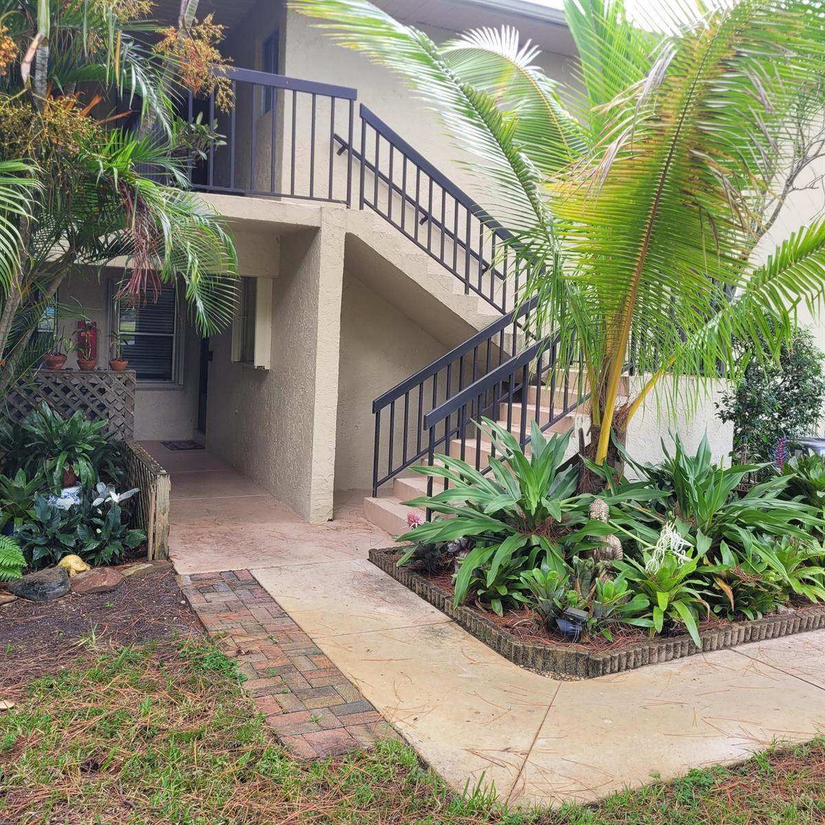 6500 Chasewood Drive # A, Jupiter FL 33458 photo 2
