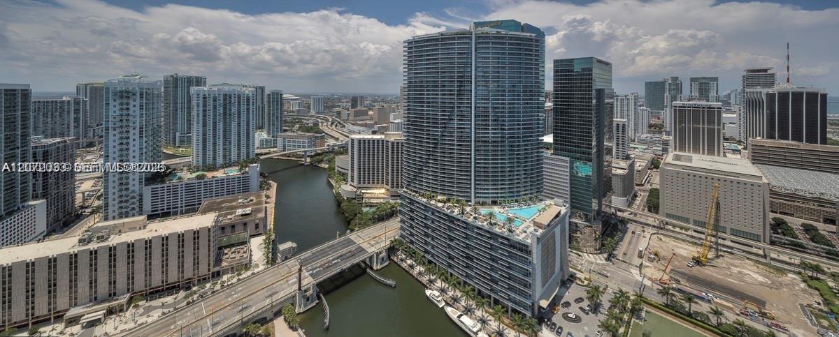 465 Brickell Ave # 4104, Miami FL 33131 photo 4