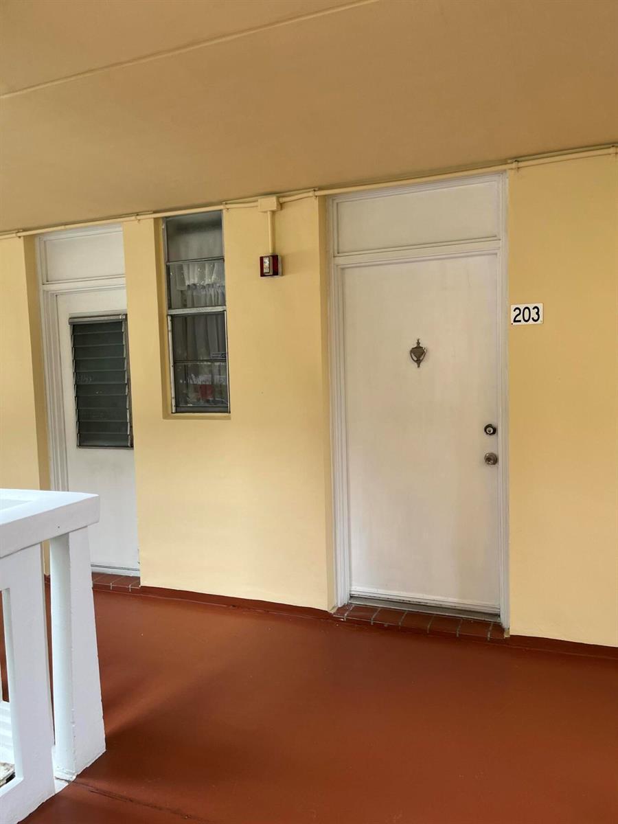 2930 POINT EAST Drive # E203, Aventura FL 33160 photo 5