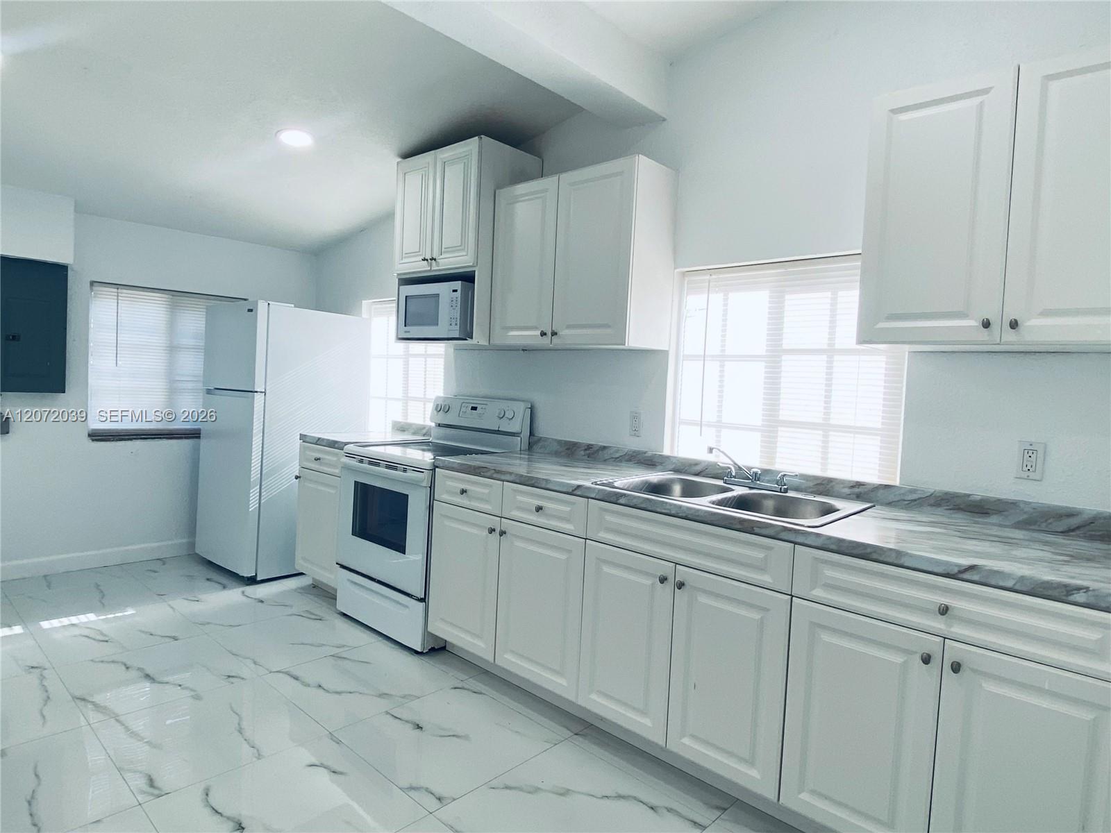 3100 NW 86th St, Miami FL 33147 photo 3