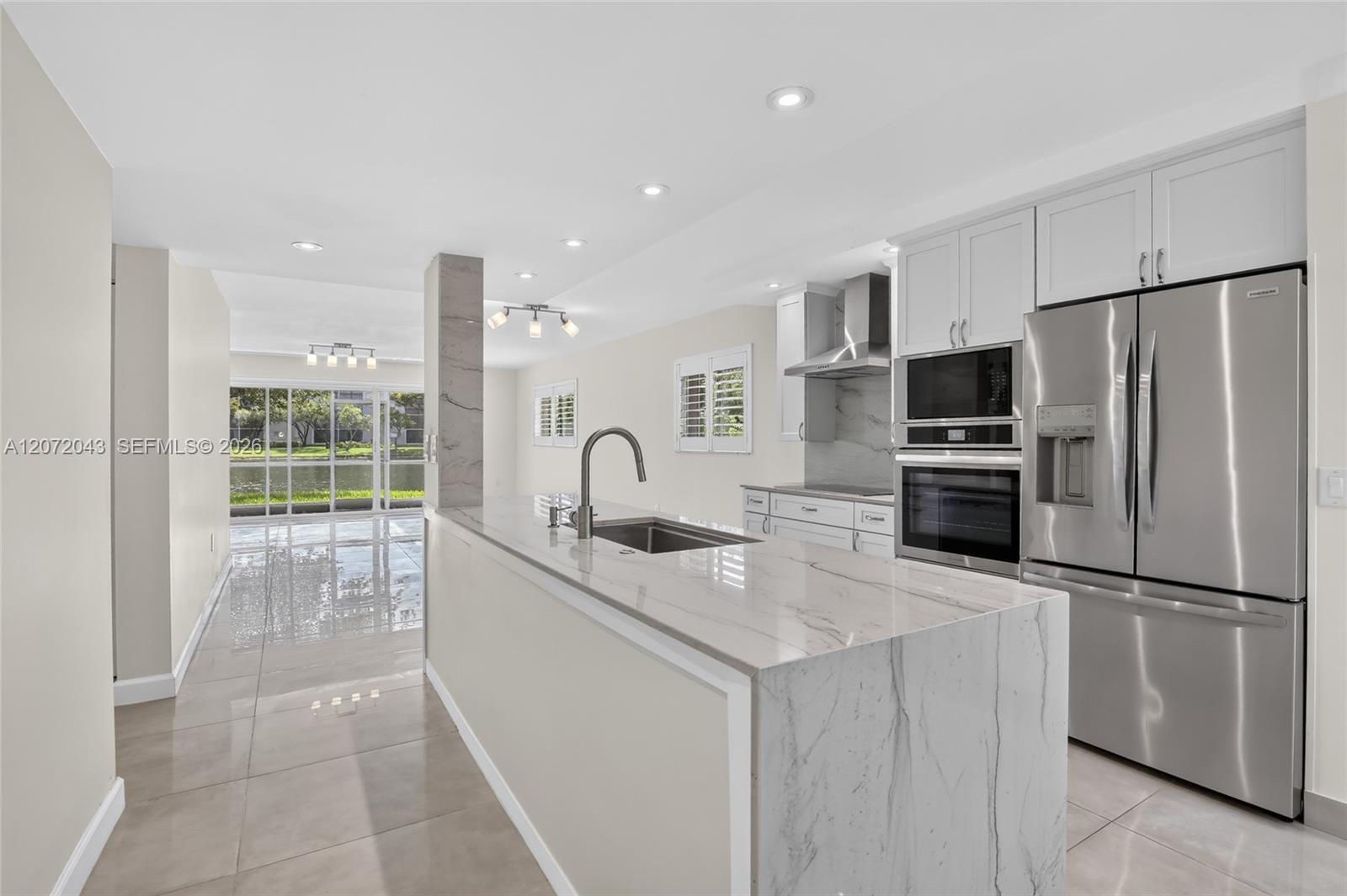 13800 SW 14th St # 114C, Pembroke Pines FL 33027