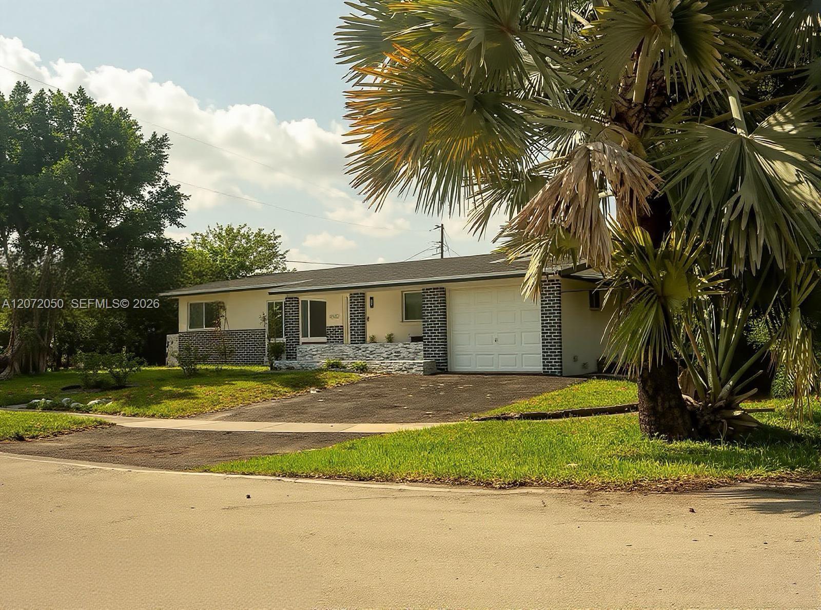 5090 SW 9th Ct, Plantation FL 33317 photo 2