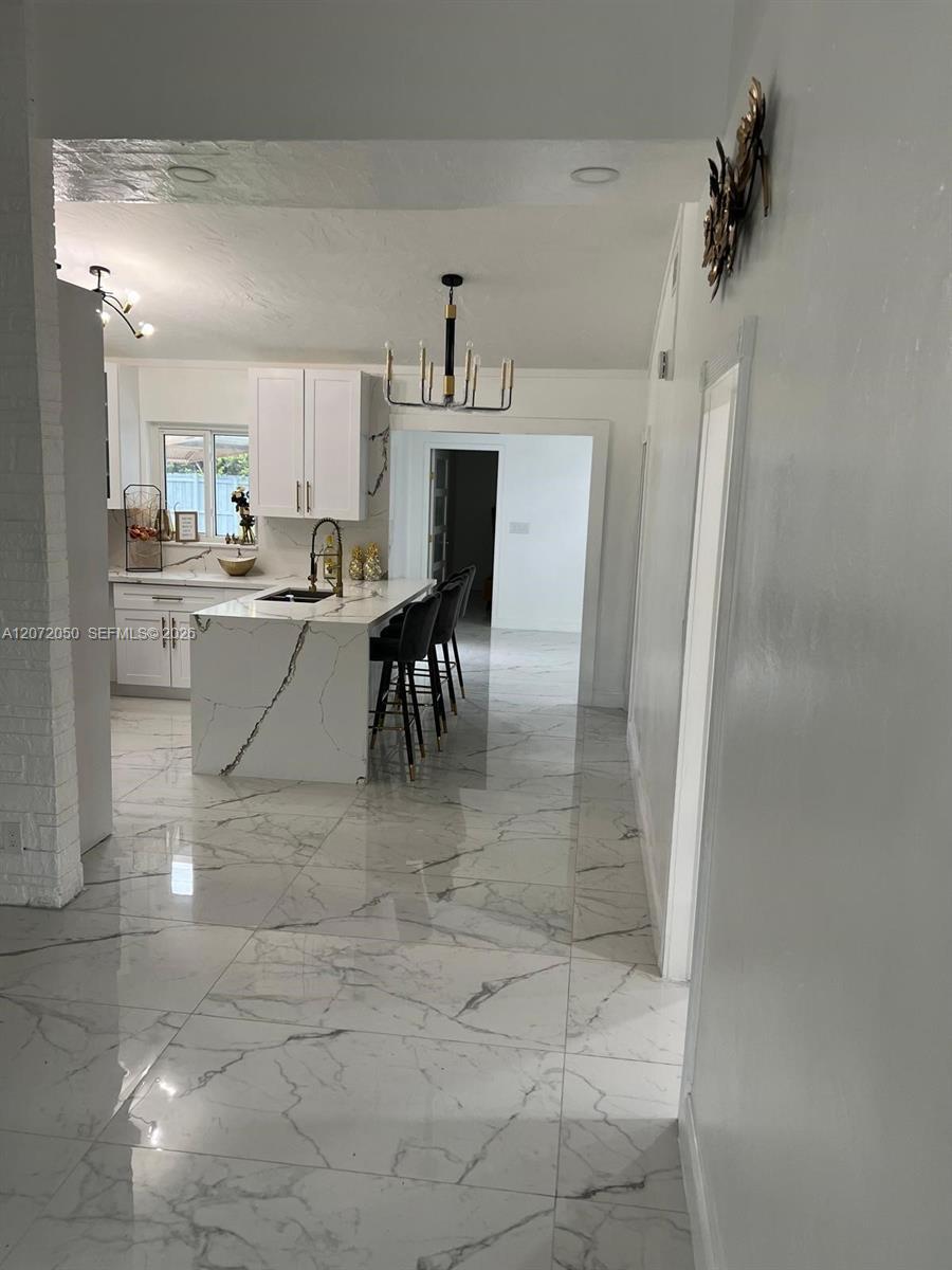 5090 SW 9th Ct, Plantation FL 33317 photo 3
