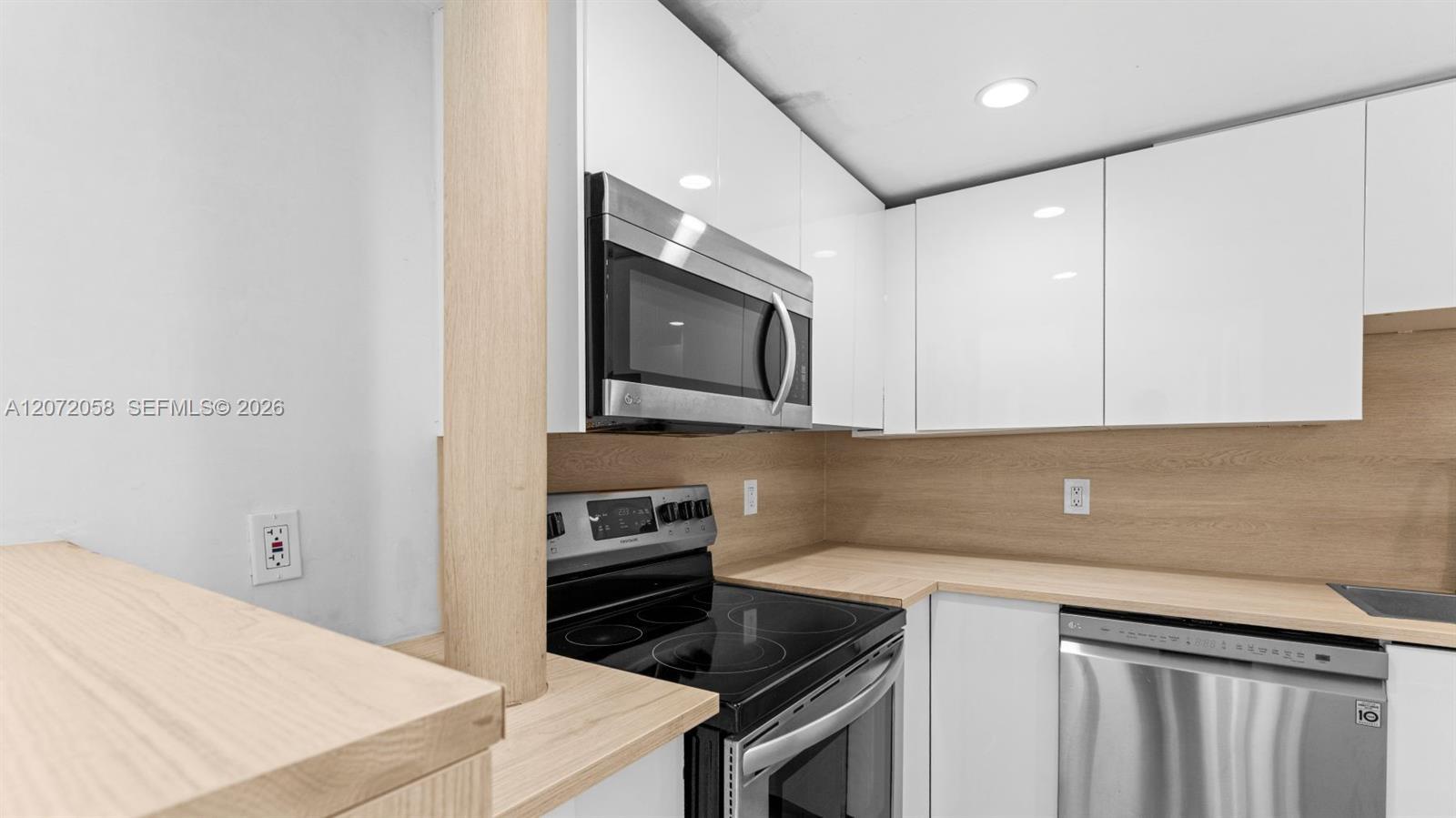 1145 Normandy Dr # 505, Miami Beach FL 33141 photo 5