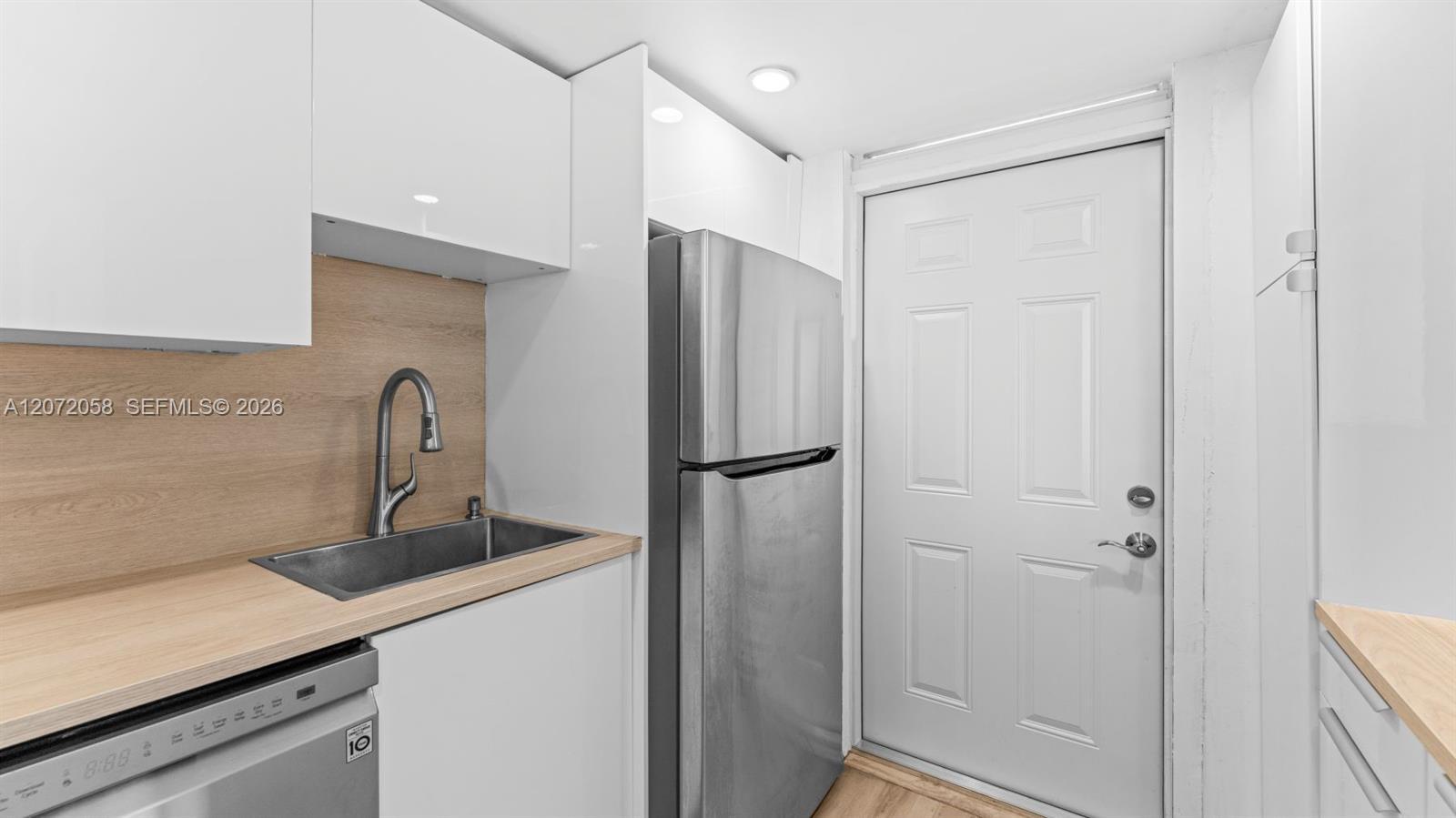 1145 Normandy Dr # 505, Miami Beach FL 33141 photo 4