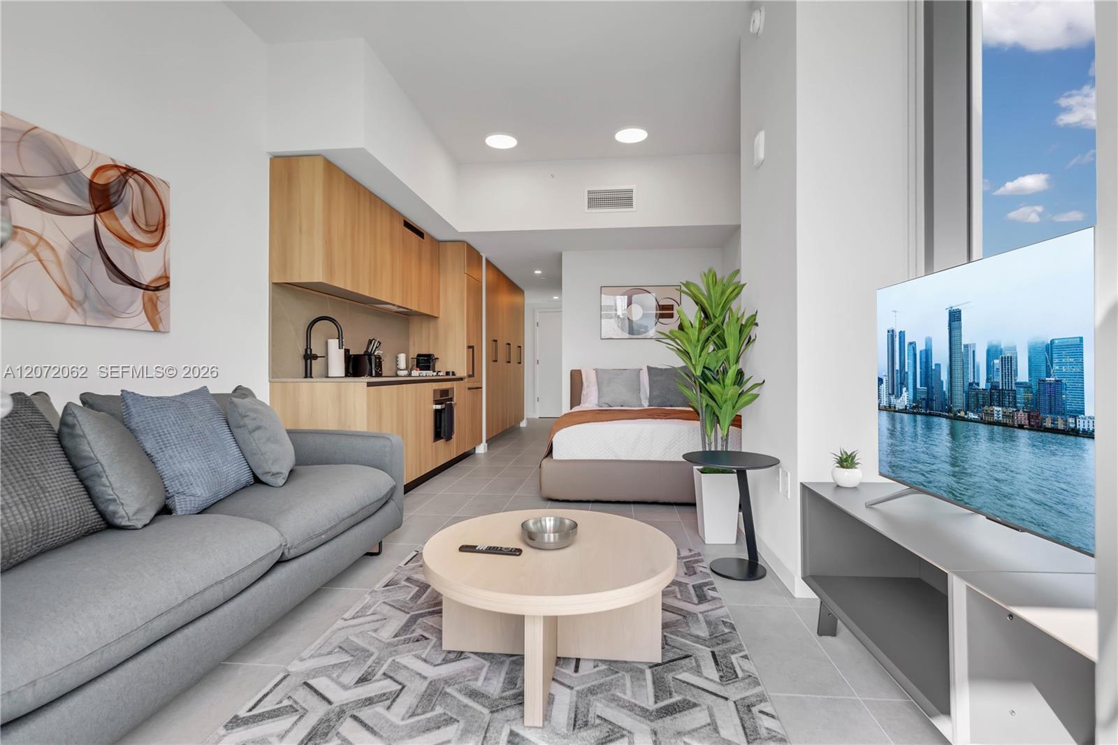 121 NE 5th St # 1101A, Miami FL 33132 photo 2