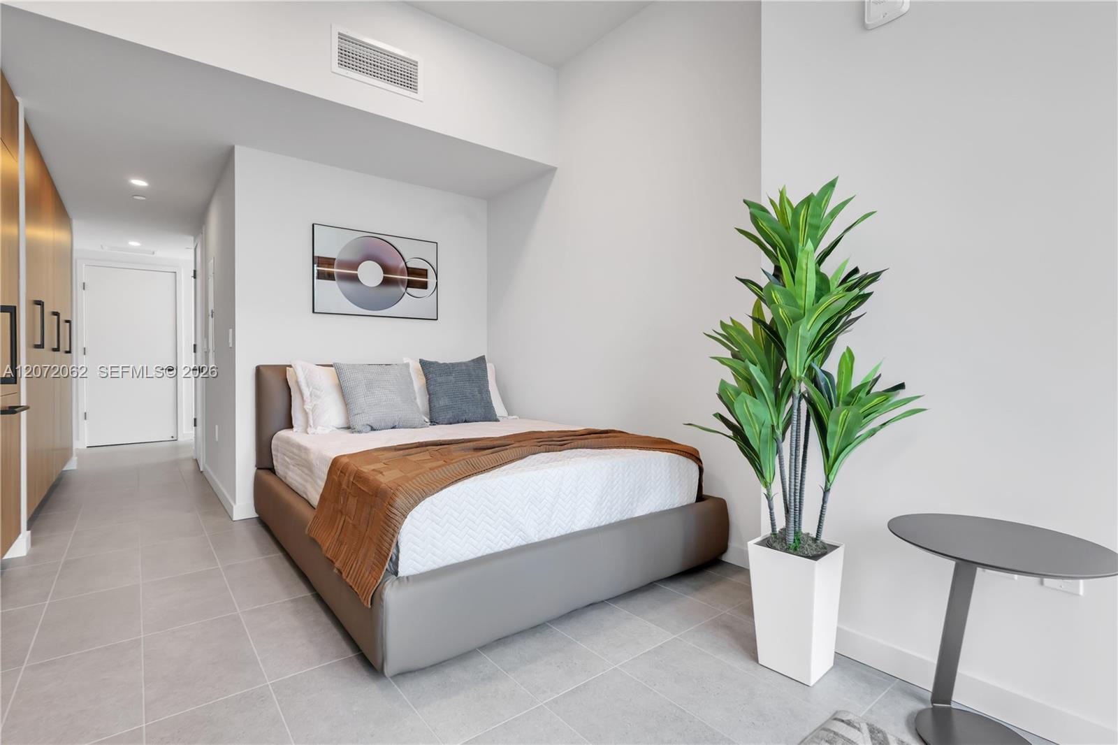 121 NE 5th St # 1101A, Miami FL 33132 photo 3