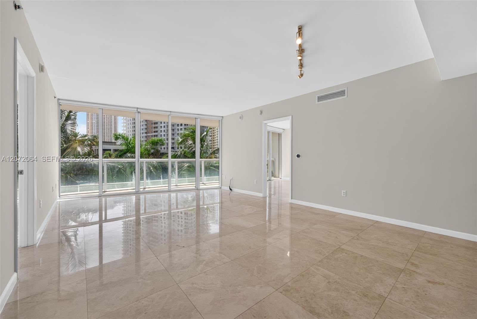 465 Brickell Ave # 419, Miami FL 33131 photo 5