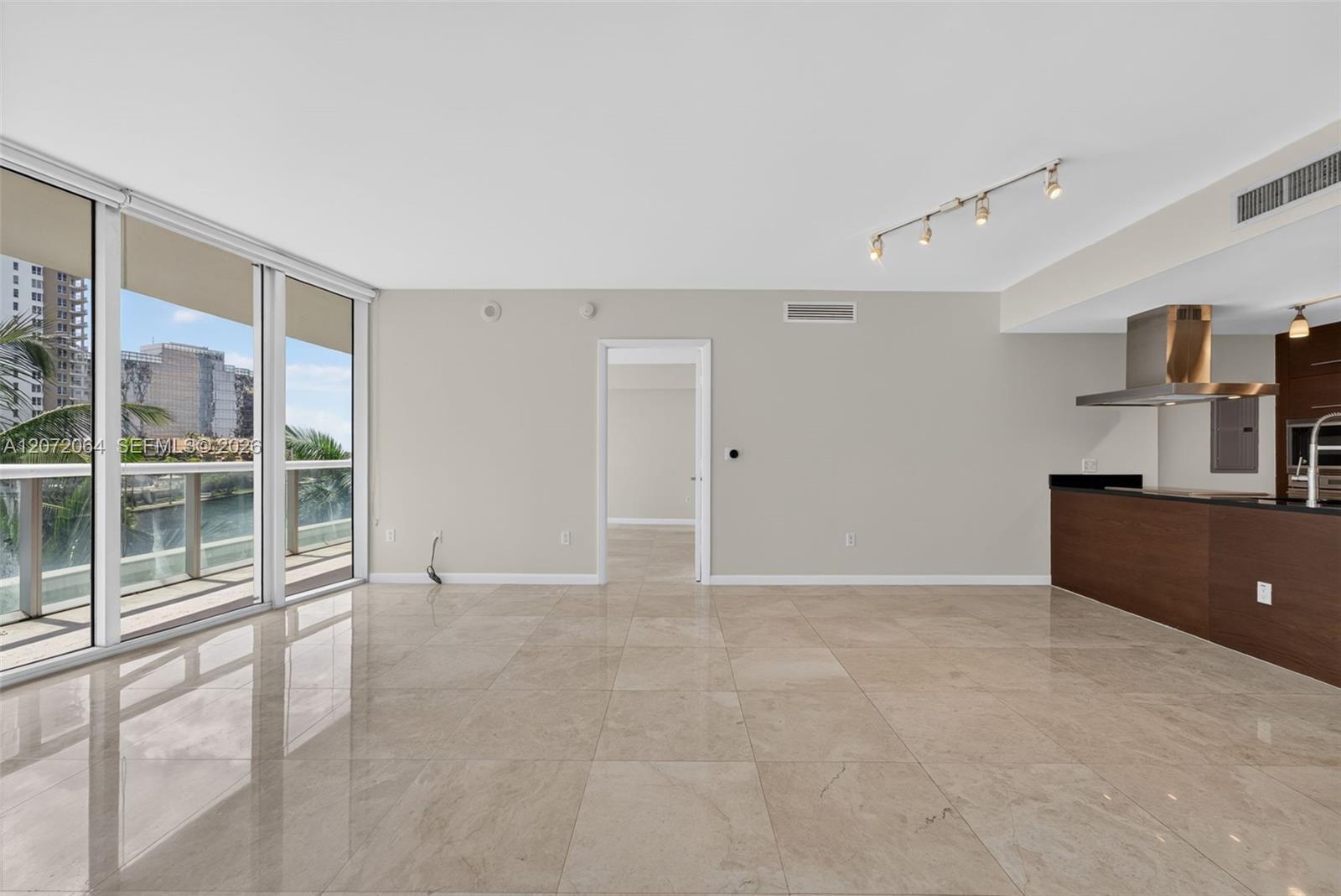 465 Brickell Ave # 419, Miami FL 33131 photo 4