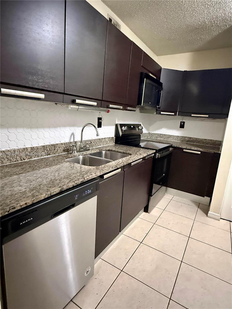 11225 Royal Palm Blvd # 11225, Coral Springs FL 33065 photo 2