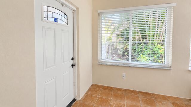 716 SW 19th Street, Fort Lauderdale FL 33315 photo 2