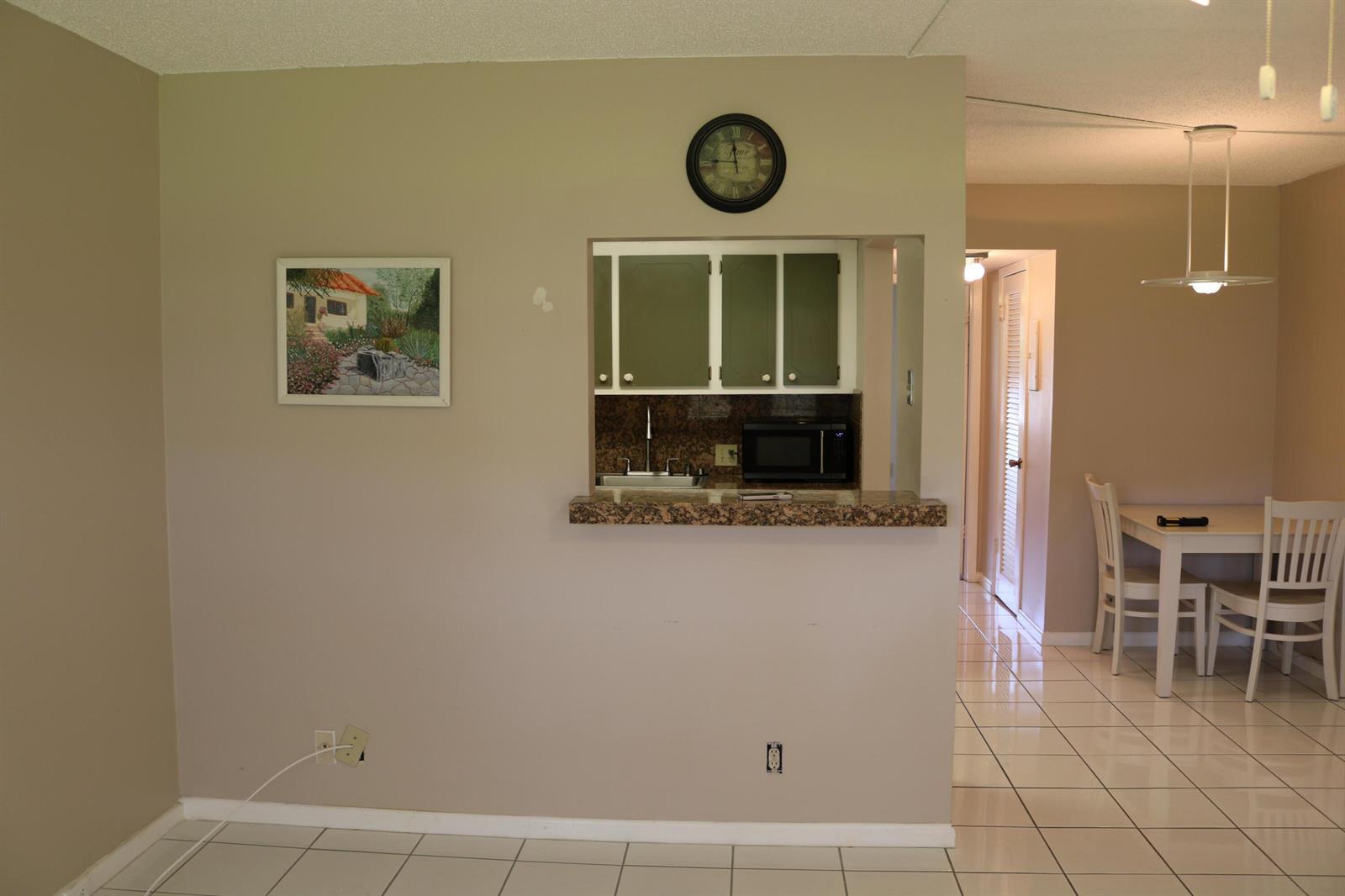 554 Mansfield N, Boca Raton FL 33434 photo 4