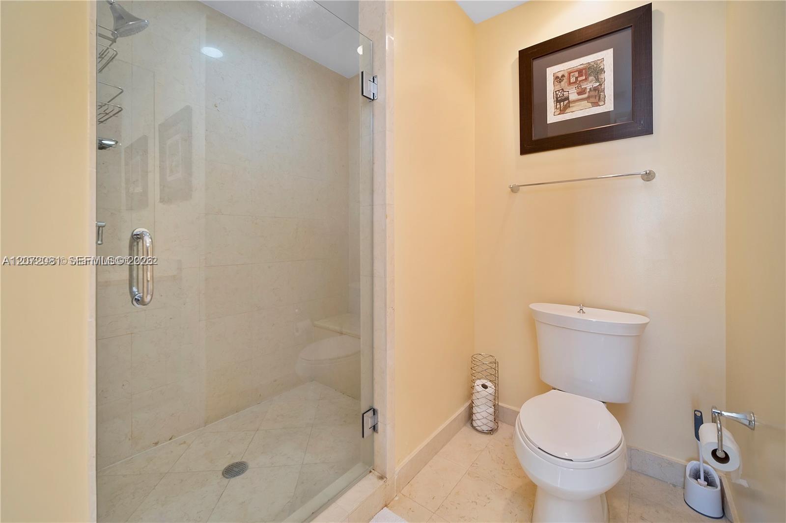 19900 E Country Club Dr, Aventura FL 33180 photo 5