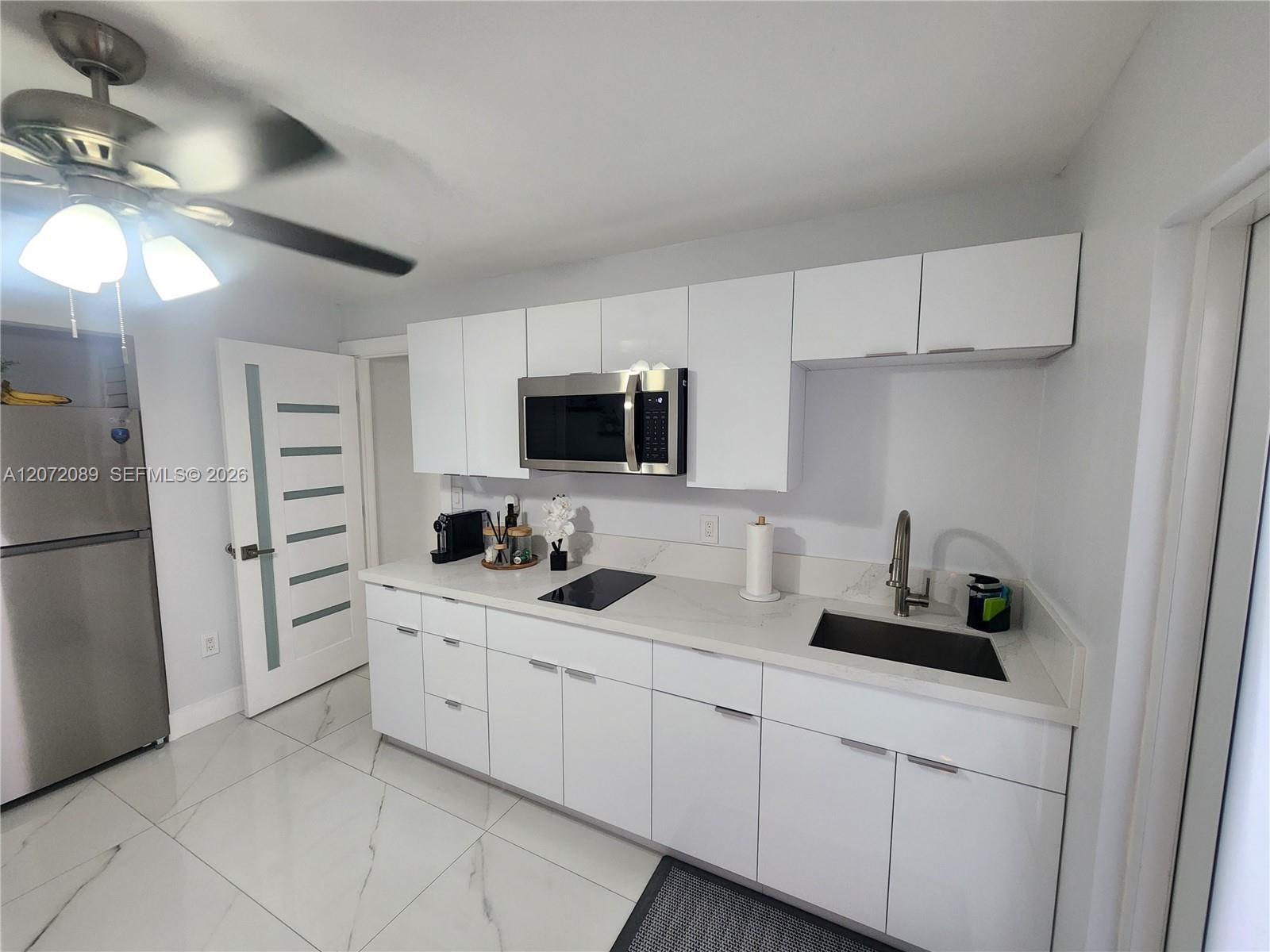 98XX NW 122nd Ter, Hialeah Gardens FL 33018 photo 2