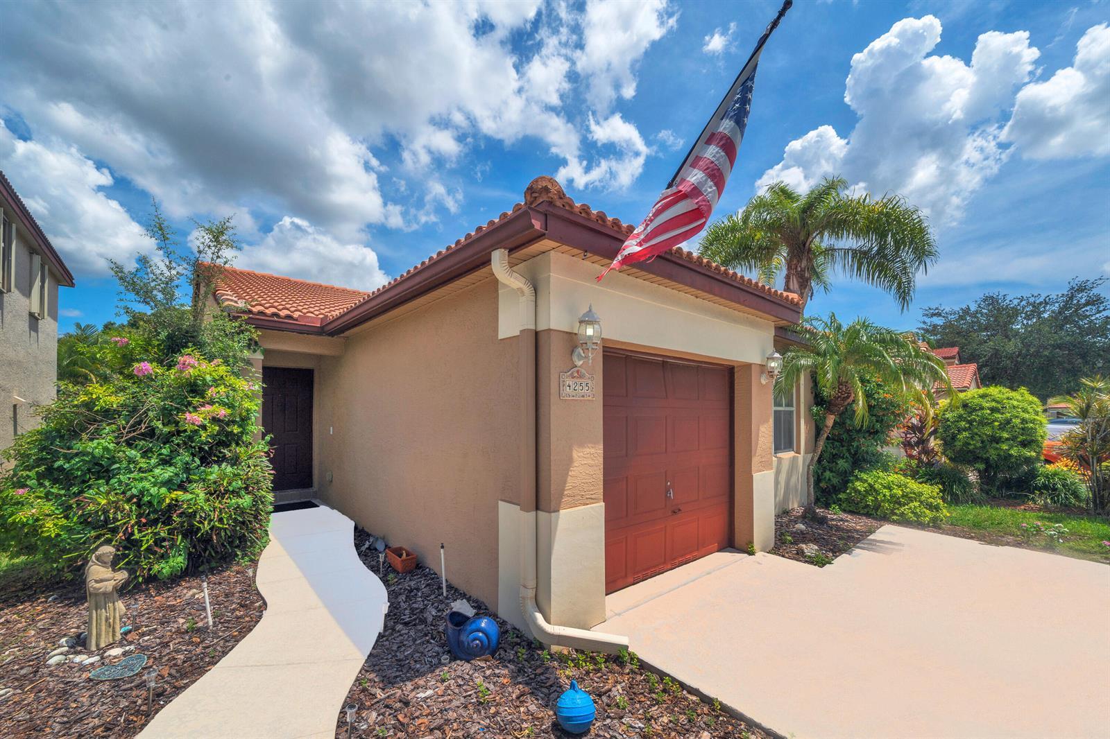 4255 NW 1st Drive, Deerfield Beach FL 33442 photo 2