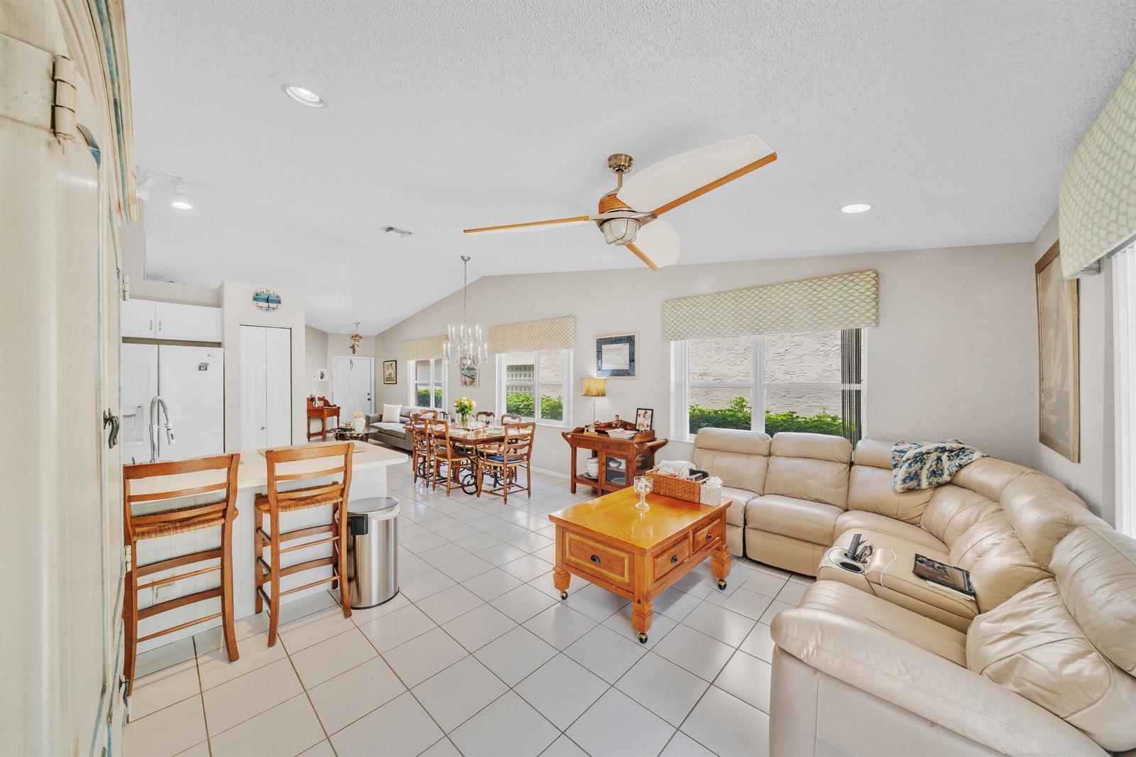 4255 NW 1st Drive, Deerfield Beach FL 33442 photo 5