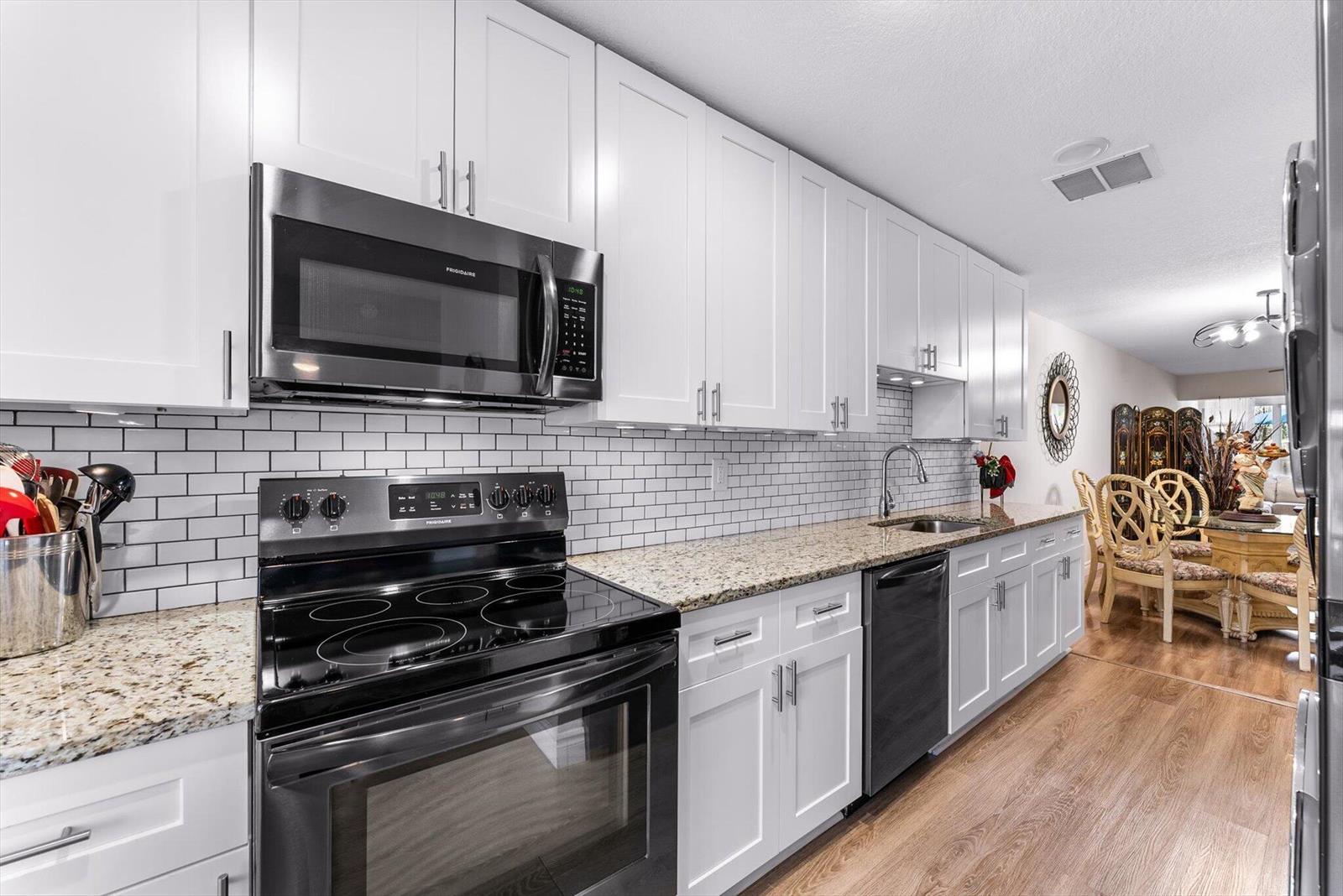 1241 NW 18TH Avenue # 102, Delray Beach FL 33445