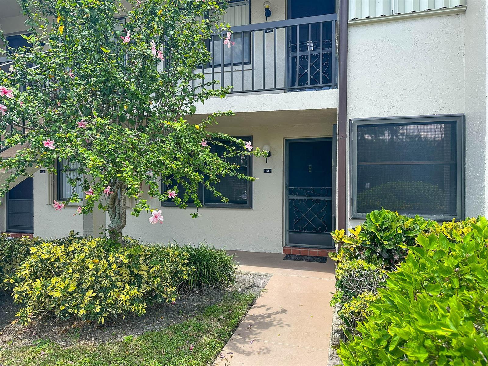 7593 TAHITI Lane # 106, Lake Worth FL 33467