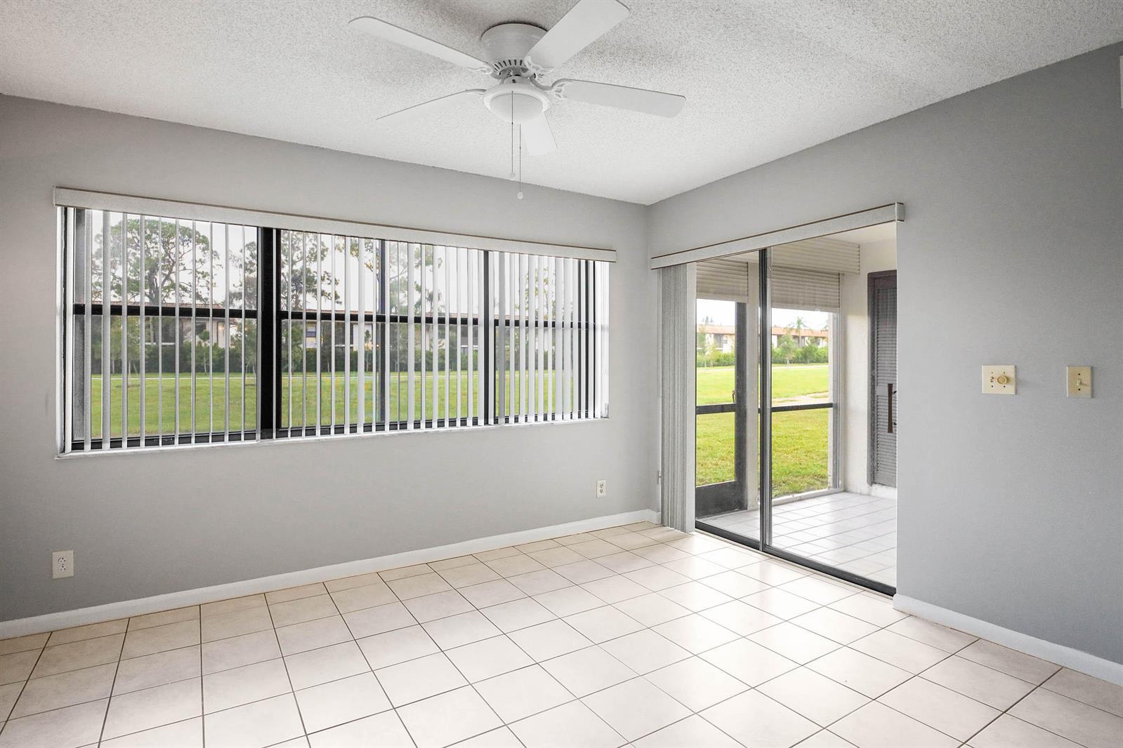 7593 TAHITI Lane # 106, Lake Worth FL 33467 photo 5