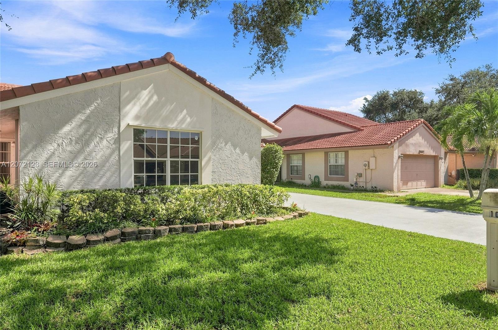 10425 NW 9th Mnr, Coral Springs FL 33071 photo 4