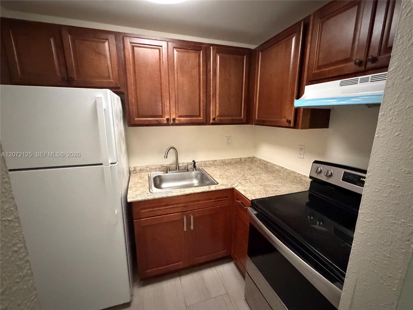 241 SE 9th Ave # 109, Pompano Beach FL 33060 photo 4