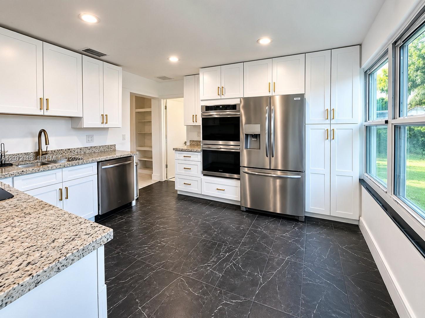 3051 SW 47th St, Dania Beach FL 33312 photo 2