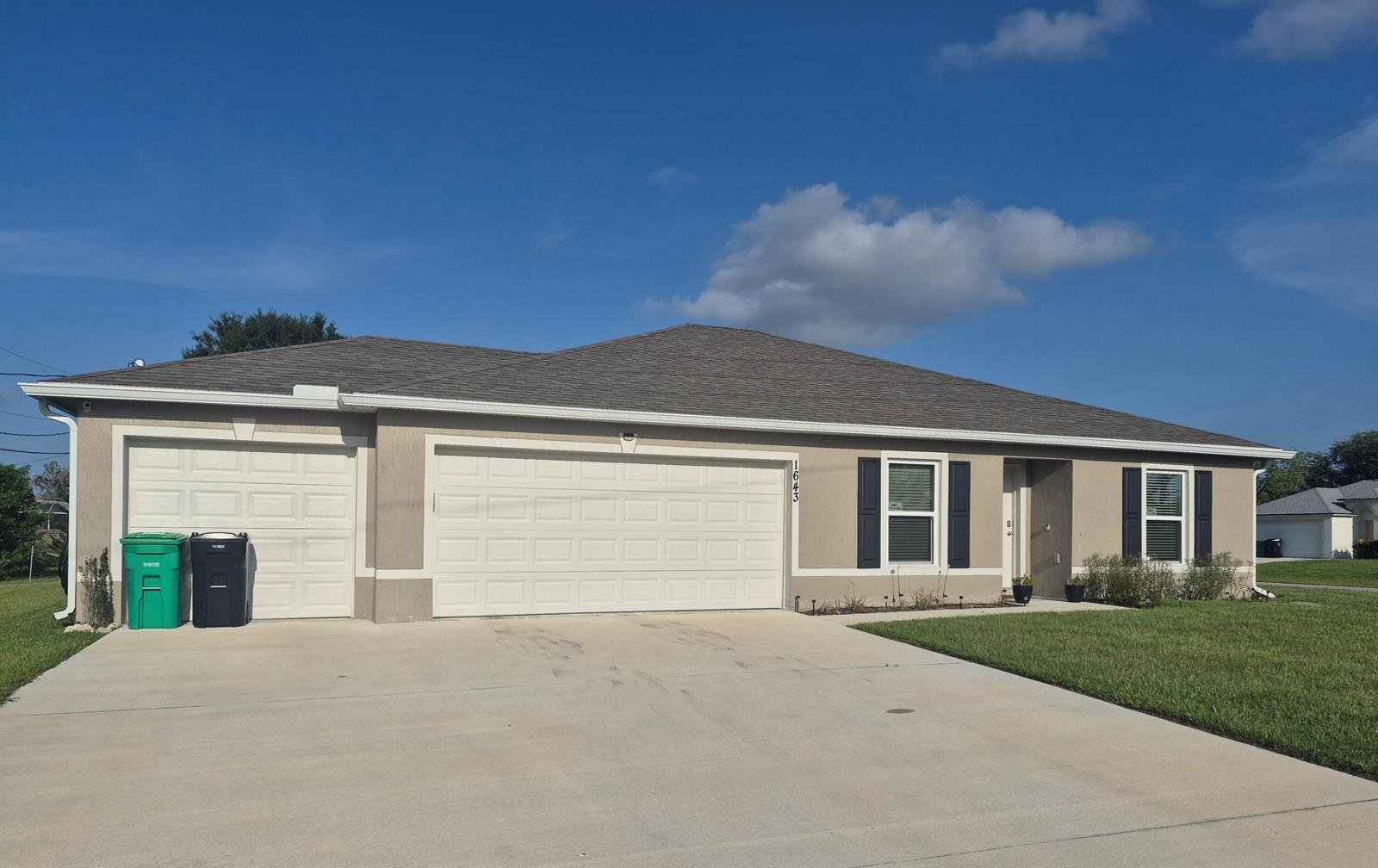 1643 SE OCEAN Lane, Port St. Lucie FL 34983