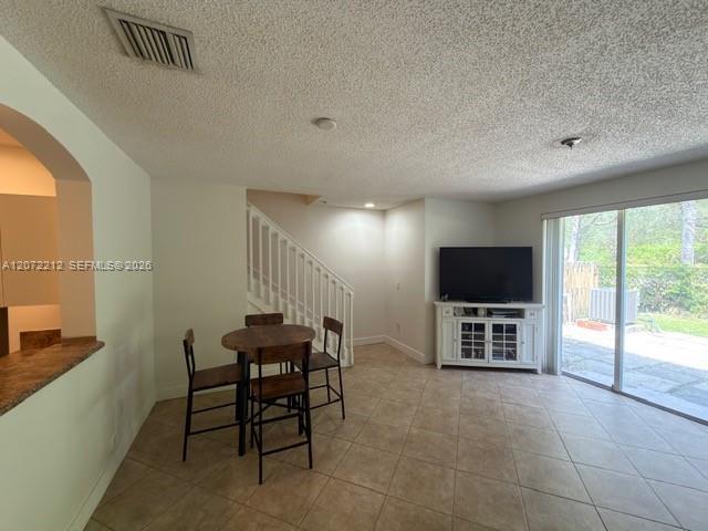 2245 NE 42nd Ave, Homestead FL 33033 photo 2