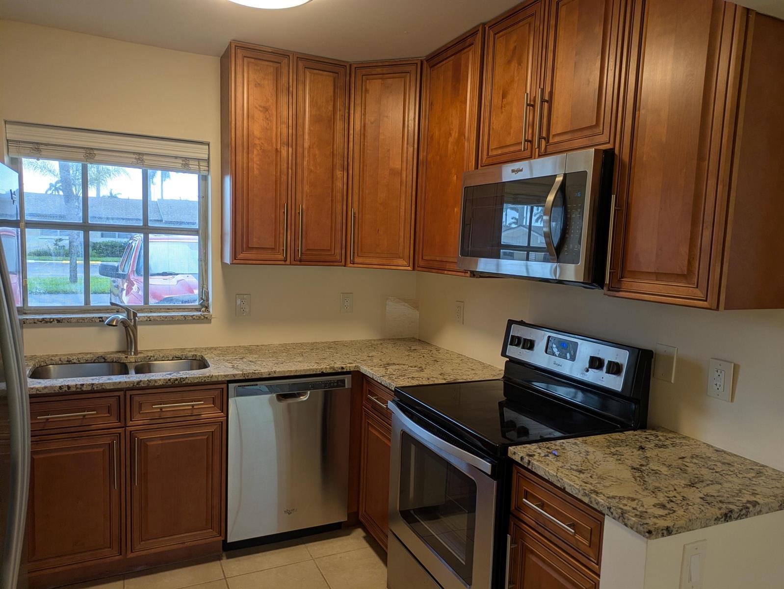 2771 Ashley Drive E # J, West Palm Beach FL 33415 photo 4