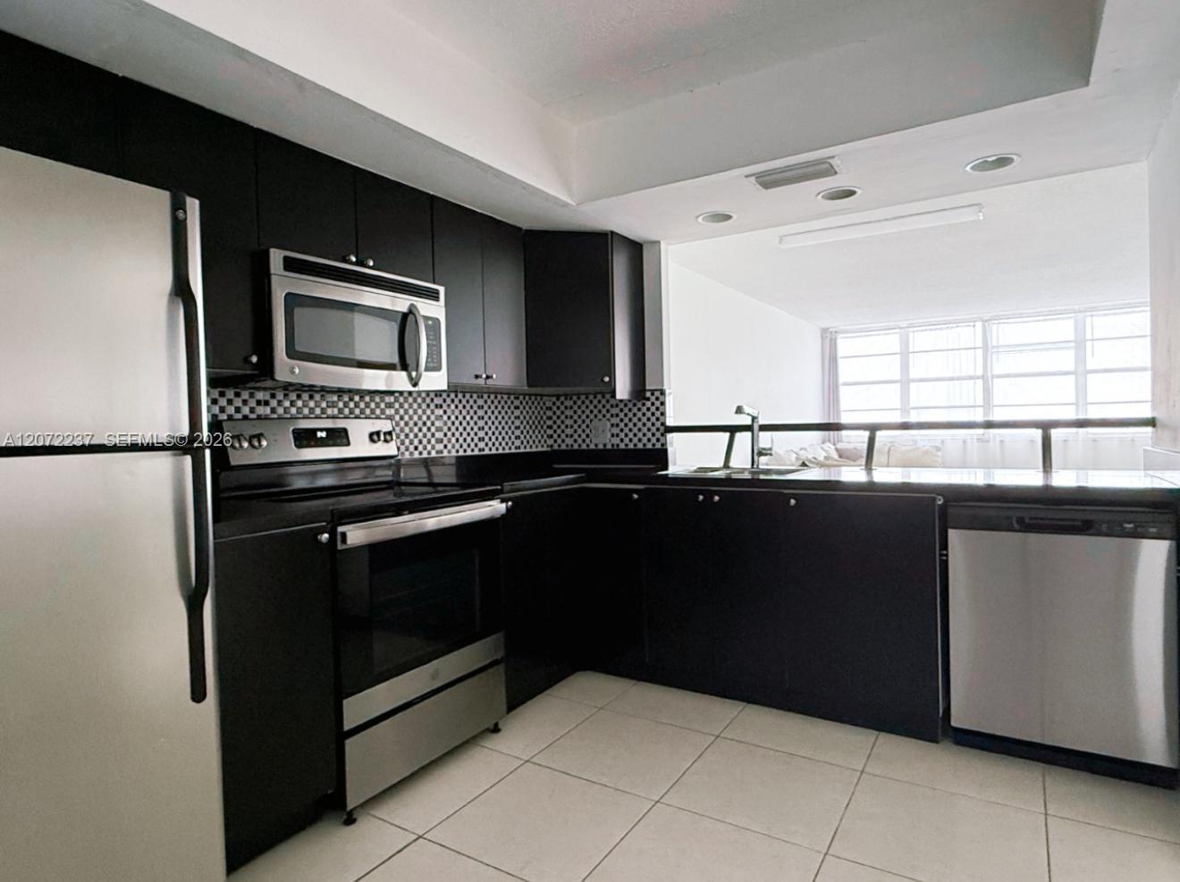 1301 NE Miami Gardens Dr # 1404W, Miami FL 33179 photo 3