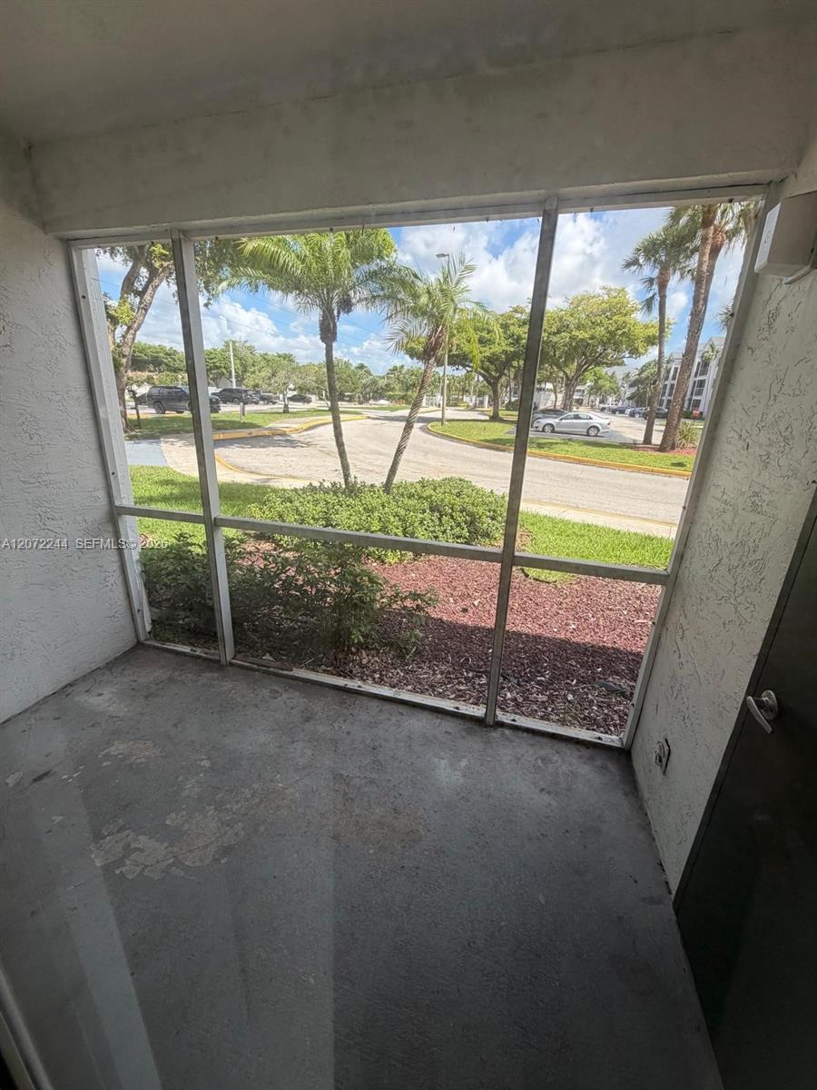5612 Rock Island Rd # 143, Tamarac FL 33319 photo 3