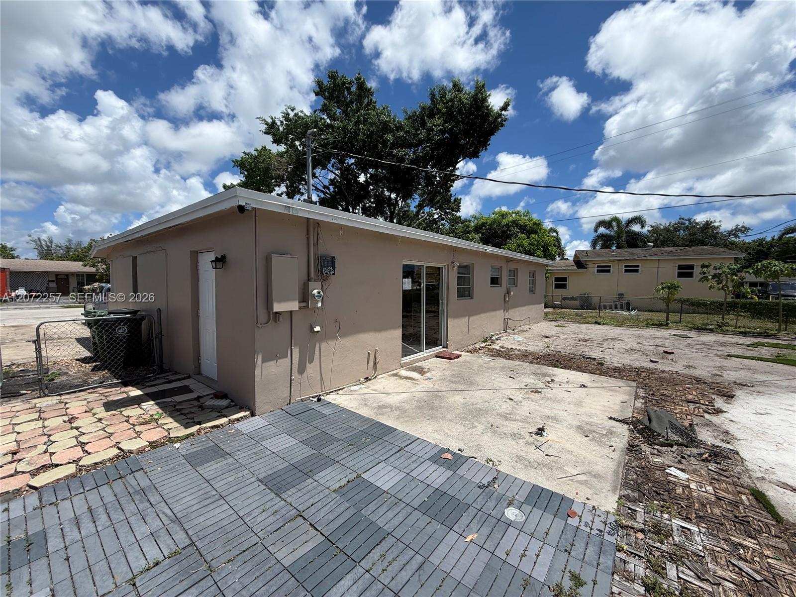 2850 NW 24th Ct, Fort Lauderdale FL 33311 photo 5