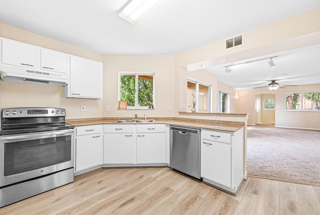 900 Scotia Drive # 206, Hypoluxo FL 33462 photo 5