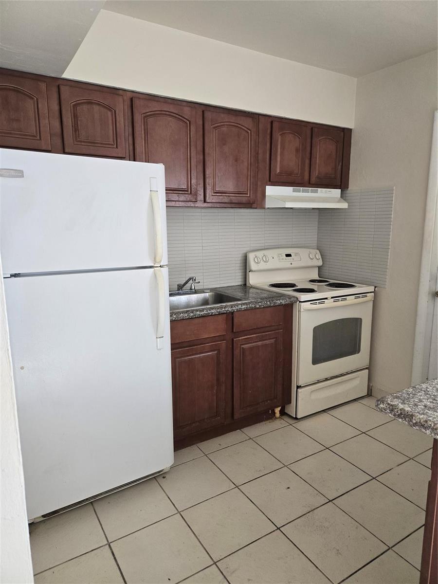 1560 NE 111TH Street # 2, Miami FL 33161 photo 3