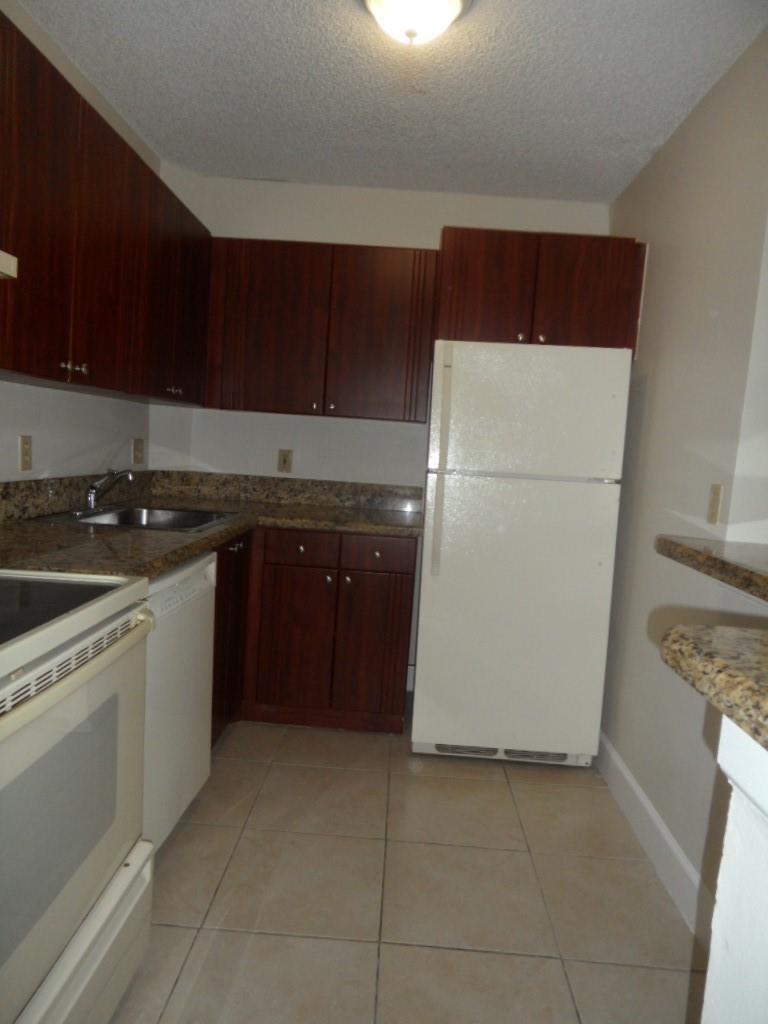 10773 CLEARY Boulevard # 110, Plantation FL 33324 photo 3