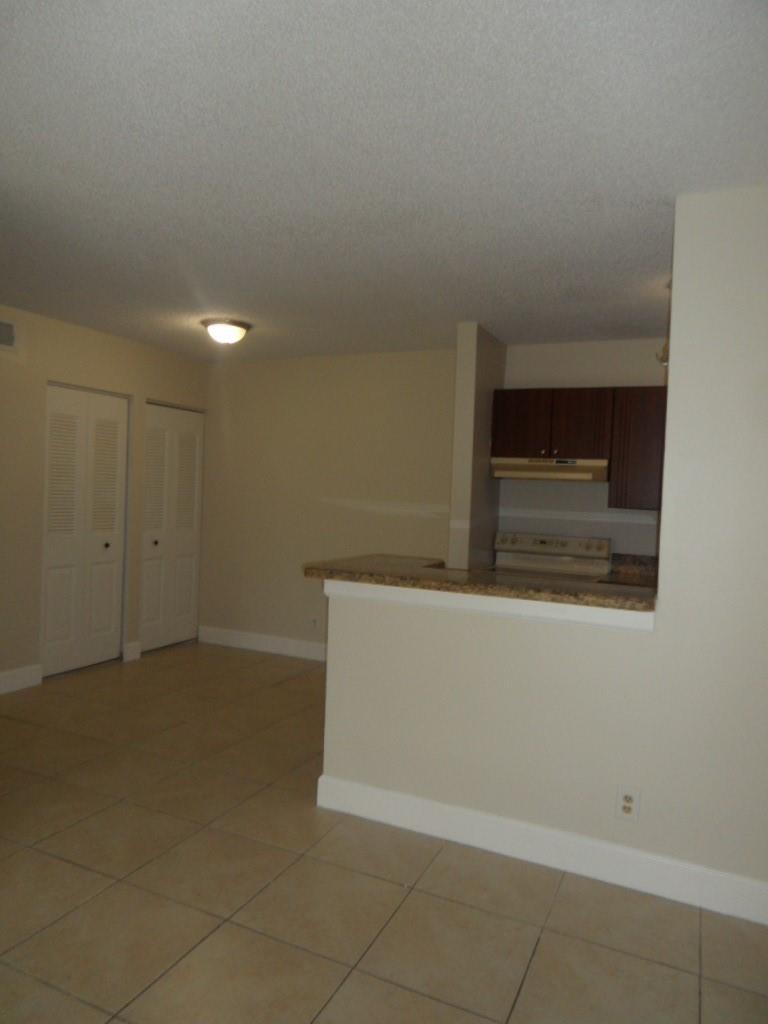 10773 CLEARY Boulevard # 110, Plantation FL 33324 photo 4