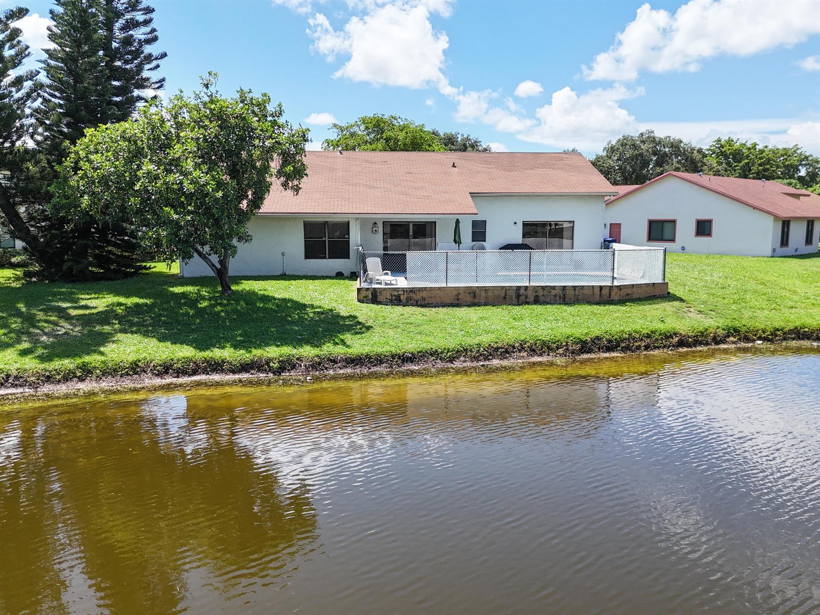 2661 FOREST Drive, Miramar FL 33025 photo 3