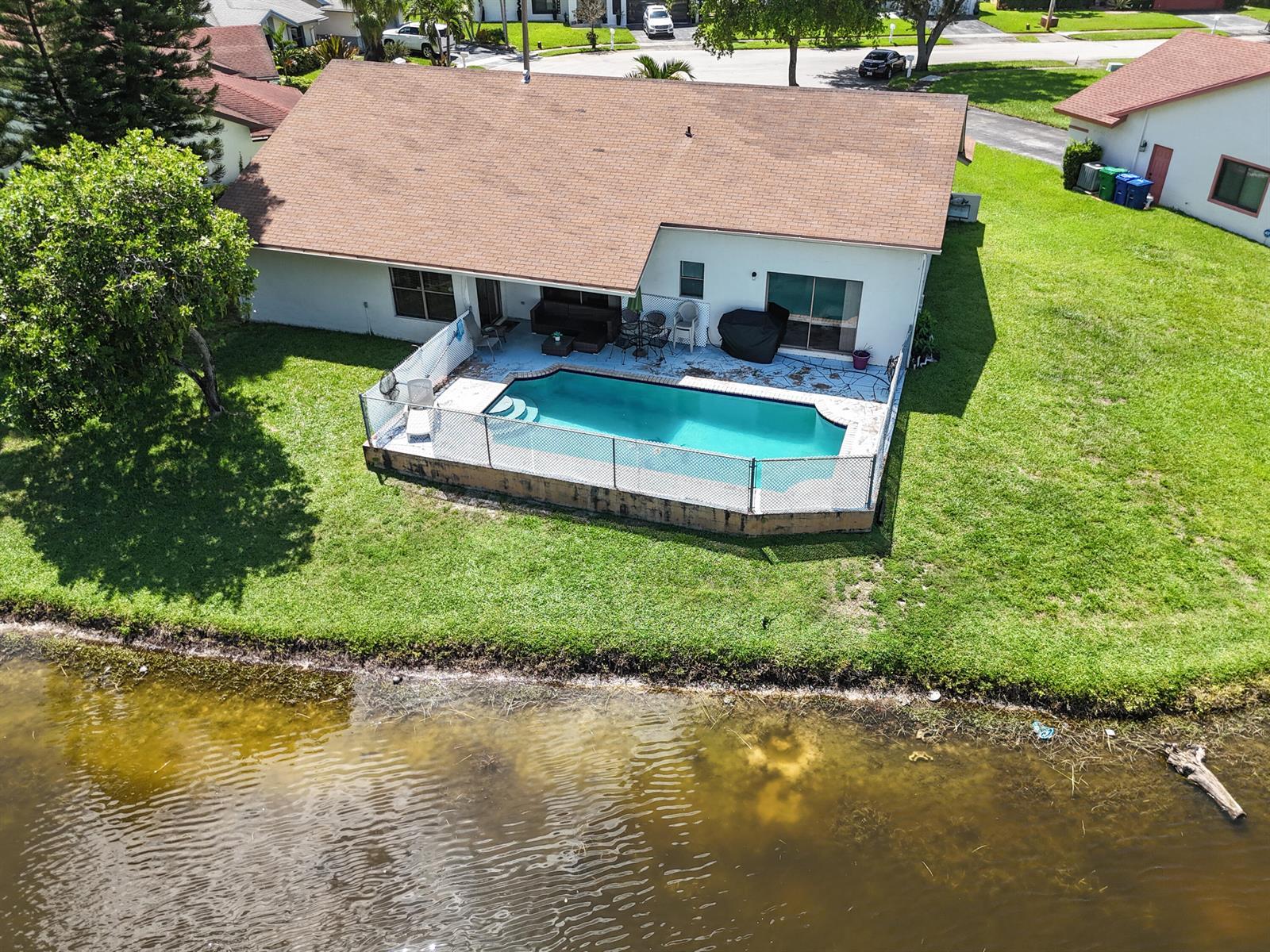 2661 FOREST Drive, Miramar FL 33025 photo 4