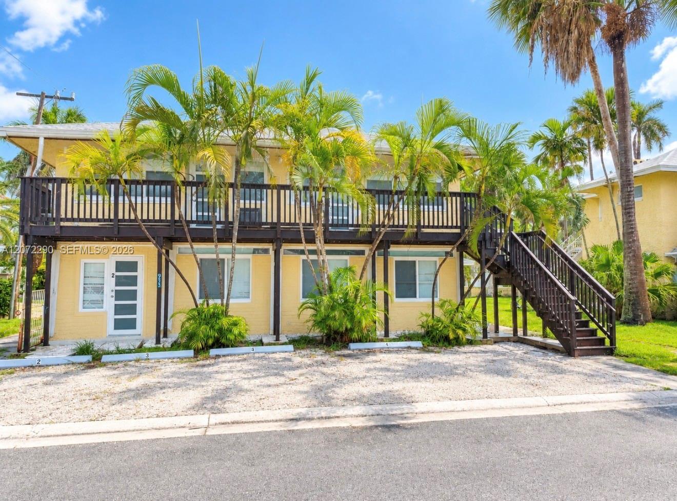 955 Buchanan St # 3, Hollywood FL 33019
