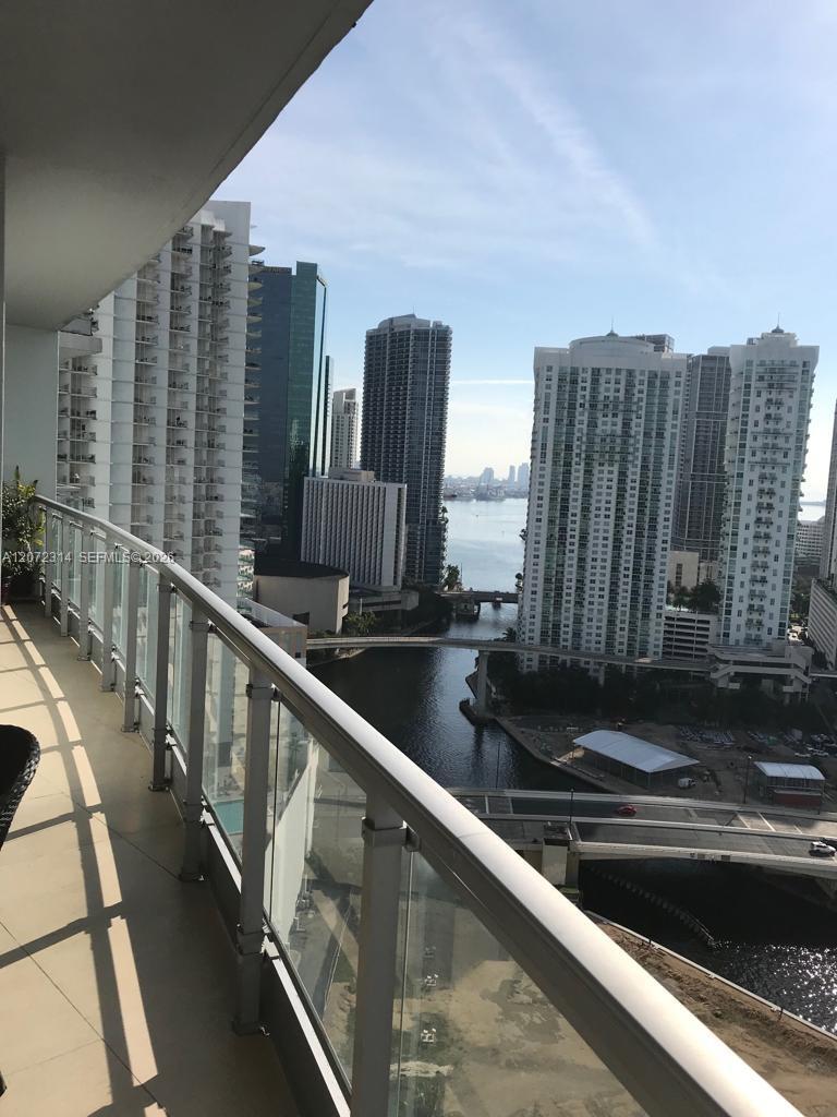 90 SW 3rd St # 2911, Miami FL 33130 photo 2
