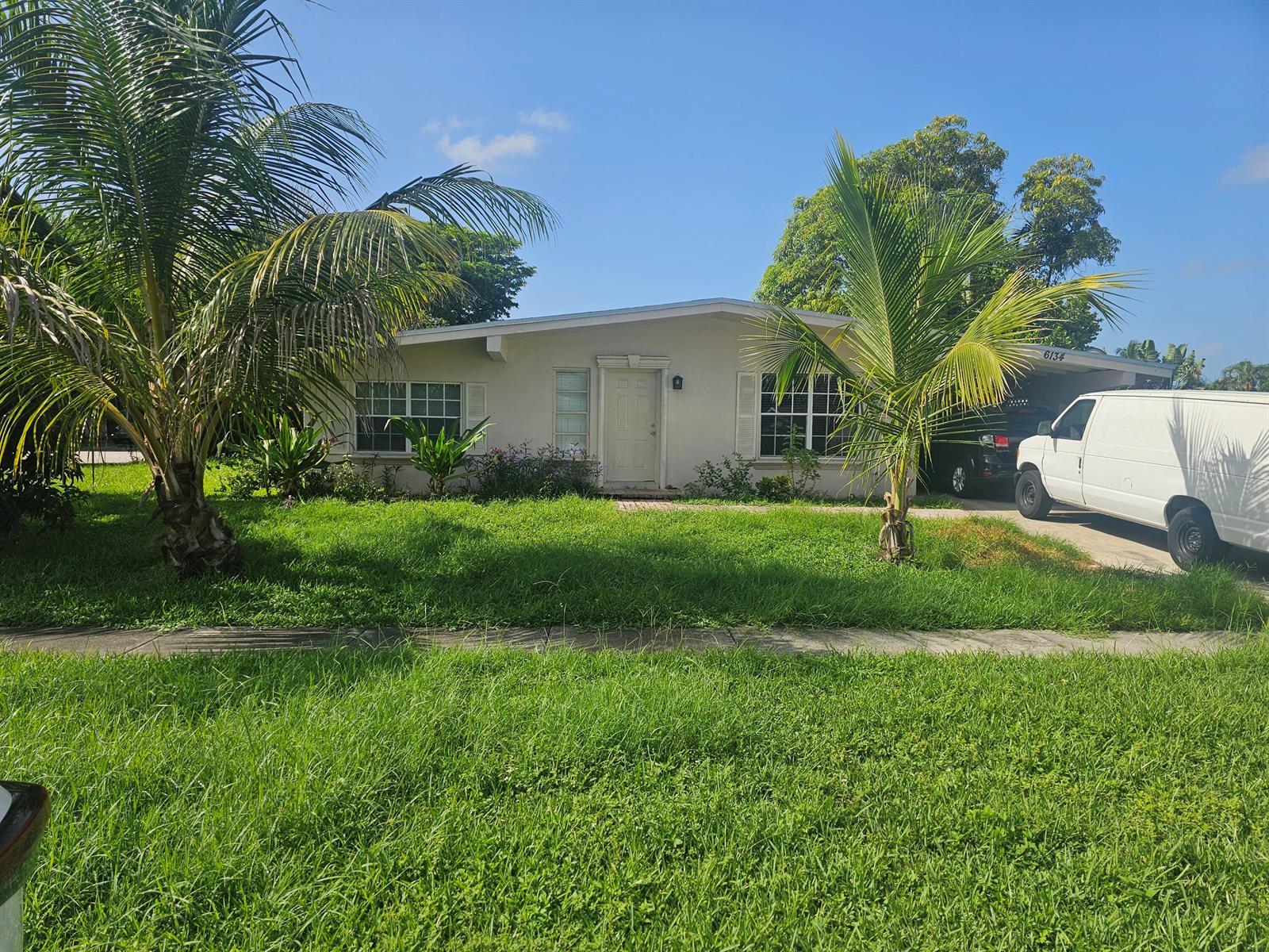 6134 HOGAN CREEK Road, Margate FL 33063